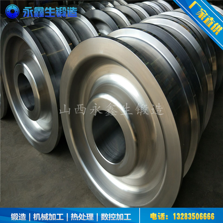 鐵水稱量?jī)A翻車鍛件